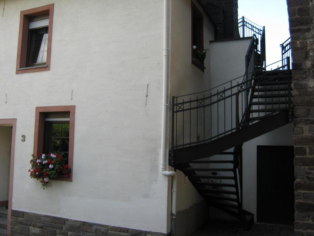 Apartment Mosel-Goetterlay บรูทิกก์ ฟังเคิล ห้อง รูปภาพ