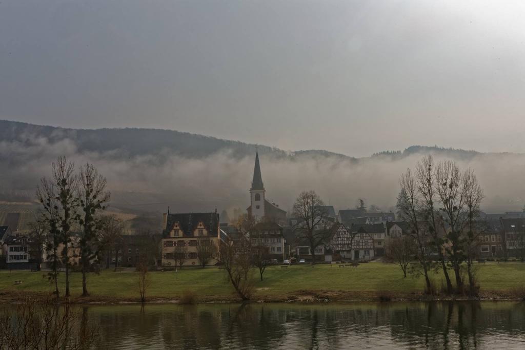Apartment Mosel-Goetterlay บรูทิกก์ ฟังเคิล ภายนอก รูปภาพ